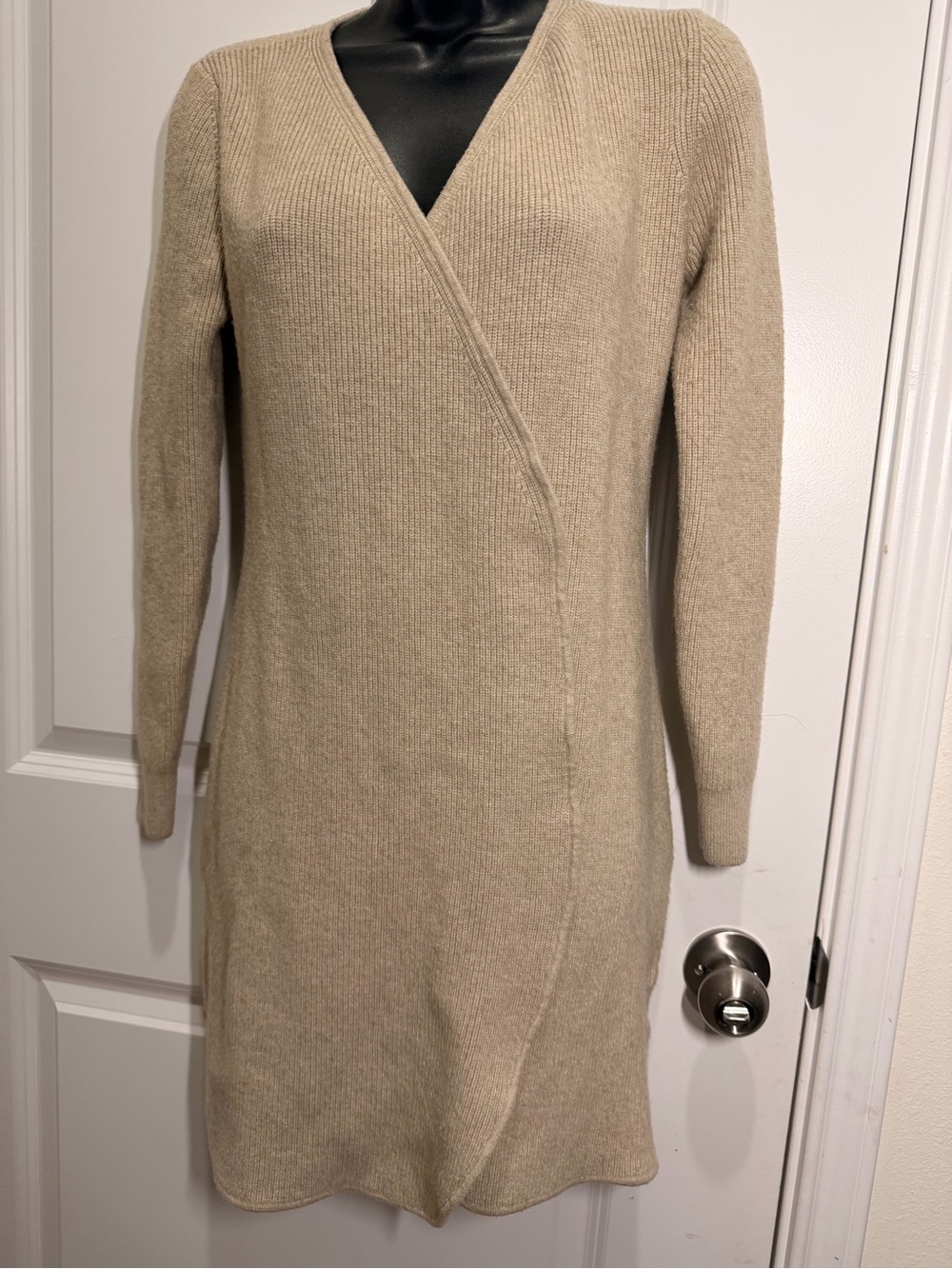 Abercrombie & Fitch Neutral Taupe Ribbed Long Sleeve Cardigan